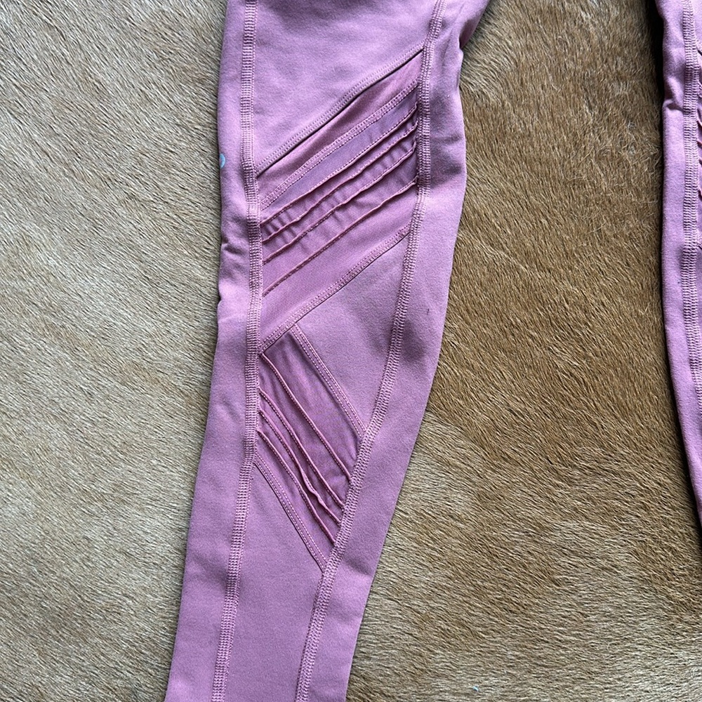 Alo High-Waisted Leggings pink moto size small - Picture 5 of 8